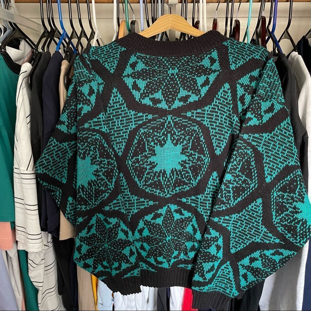 Women’s Vintage Burlington Acrylic Sweater